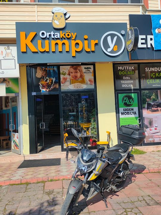 Ortaköy Kumpir Ye & Pilav Y