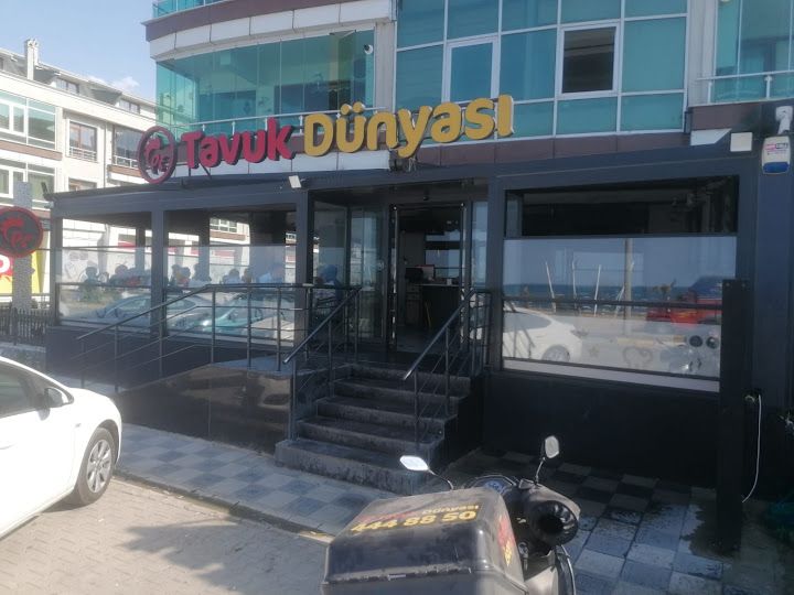 Tavuk Dünyası Karasu Cadde