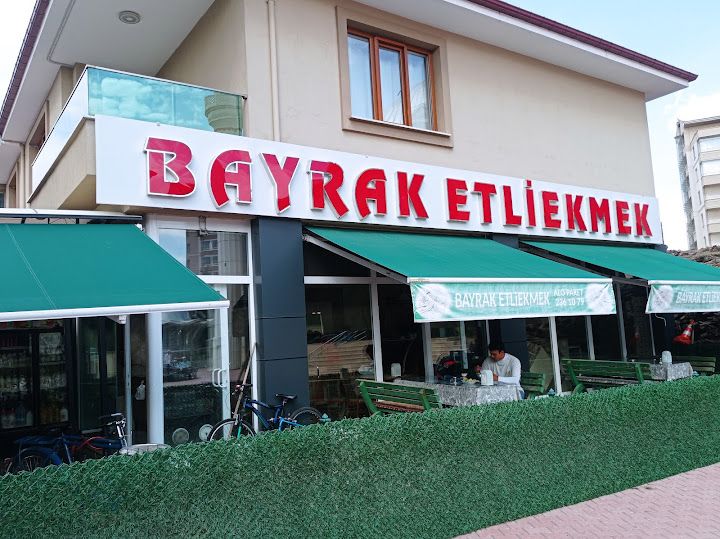 Bayrak Etli Ekmek