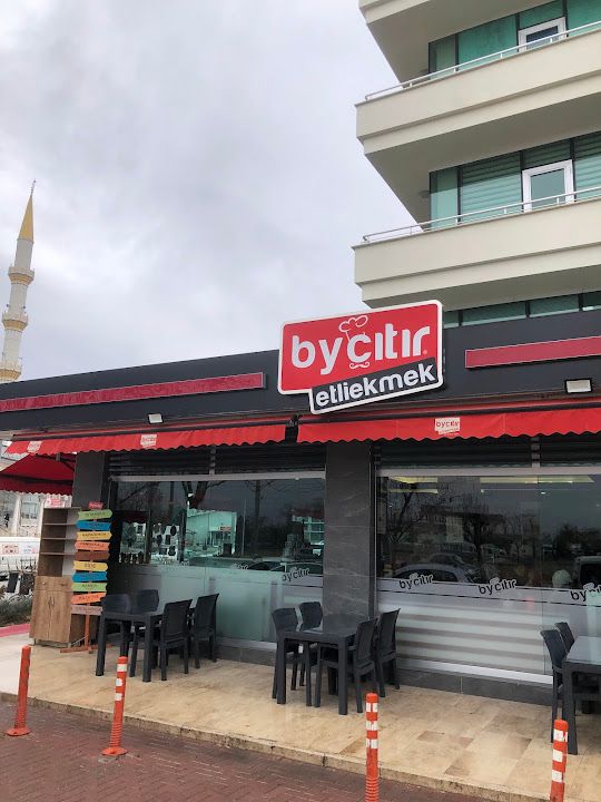 By Çıtır Etliekmek Restaurant
