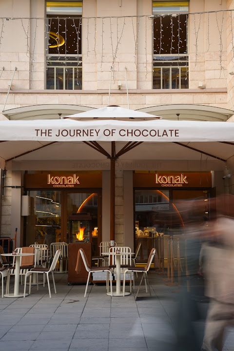 Konak Chocolatier - Butik Çikolata Kafe
