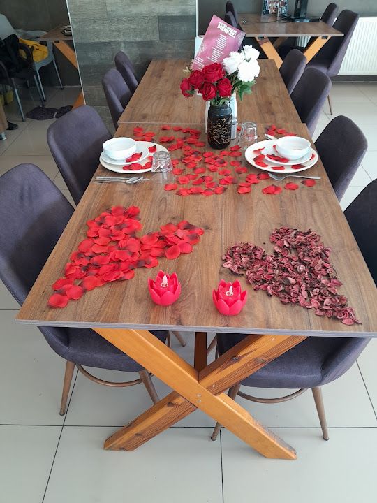 Mayda Etliekmek Ve Izgara Salonu