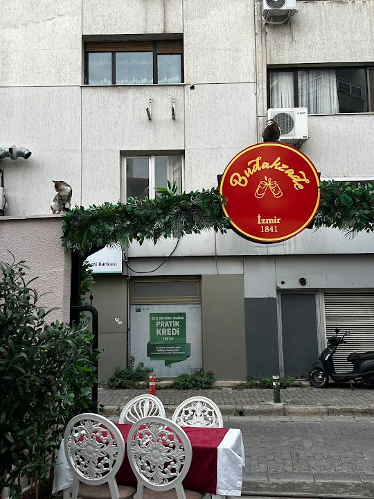 Budakzade izmir