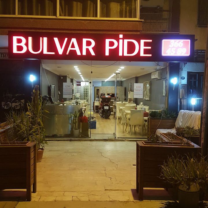 Bulvar Pide