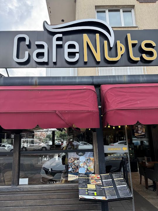 Cafe Nuts Karşıyaka