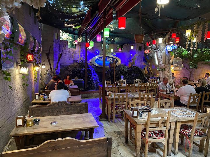 Dadaşş Cağ Kebap & Döner