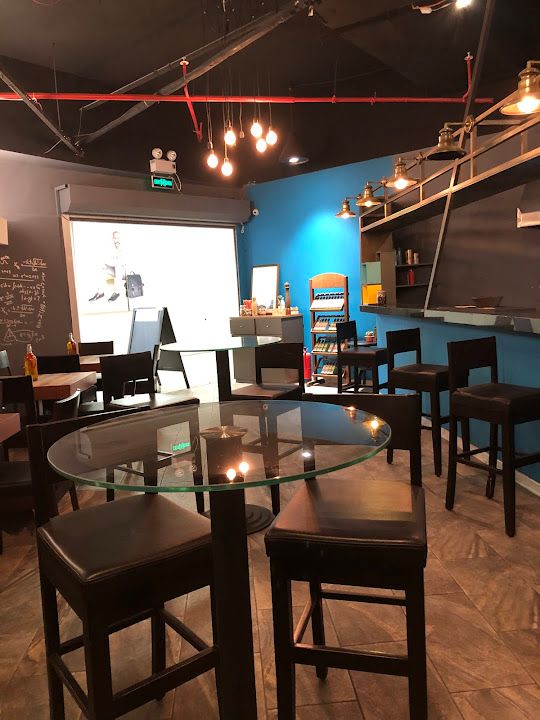 Einstein Gastropub