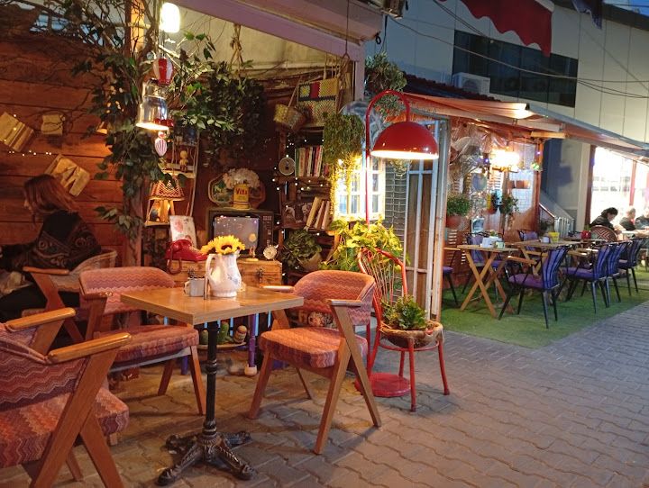 Evreka cafe