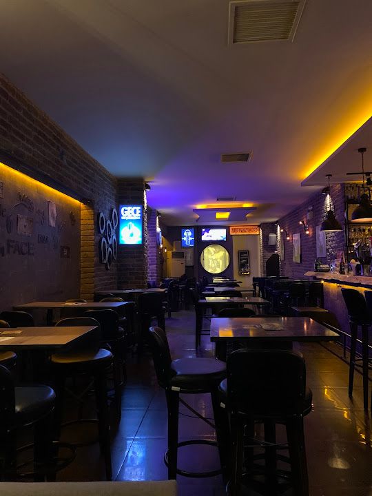 Face Cafe Bar Lounge