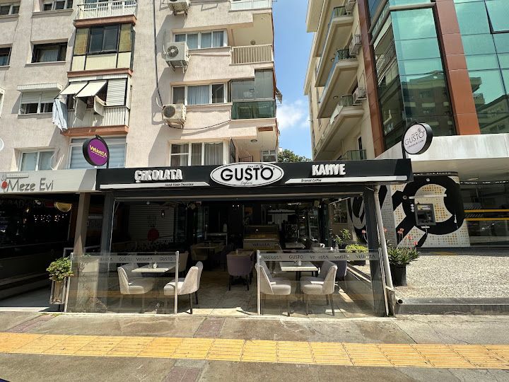 Gusto cafe & çikolata bostanlı