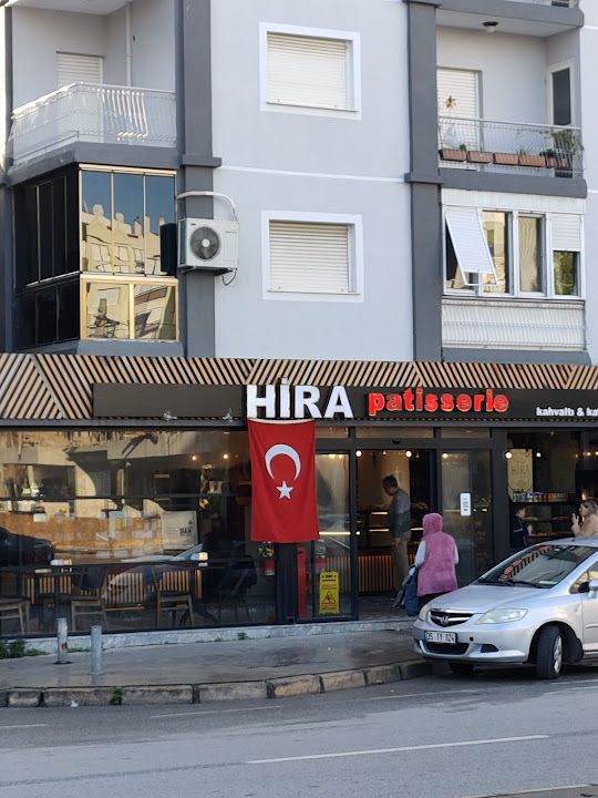 Hira Unlu Mamuller & Cafe