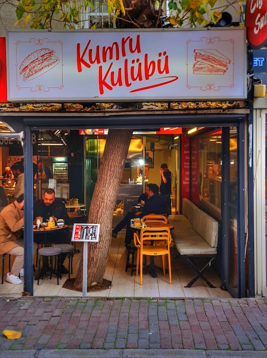 Kumru kulübü