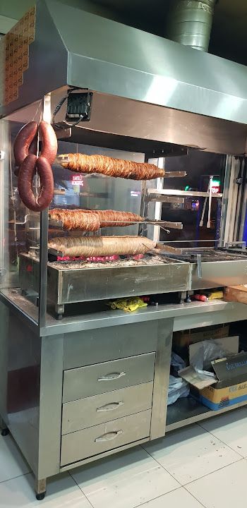 Lazoli kokoreç-meşhur serinkuyu pilavcısı