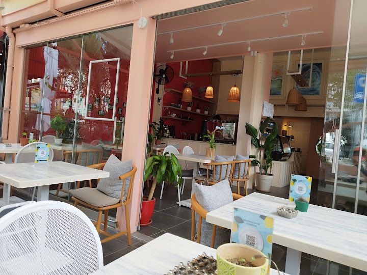 Max & rosie coffee shop