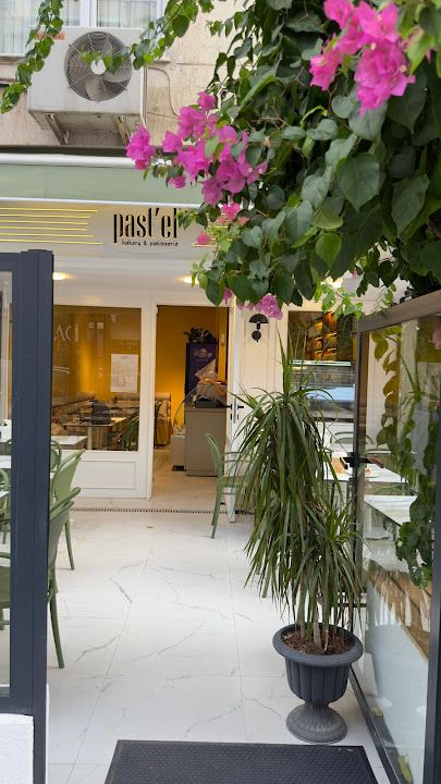 Pastel patisserie bostanlı