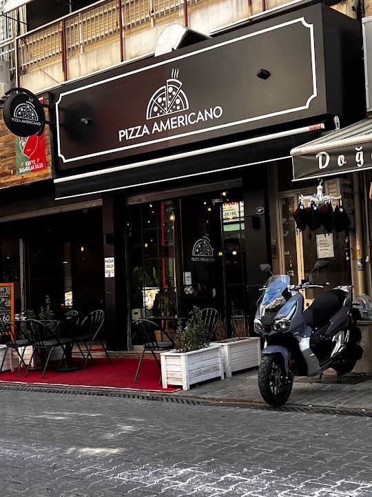 Pizza americano