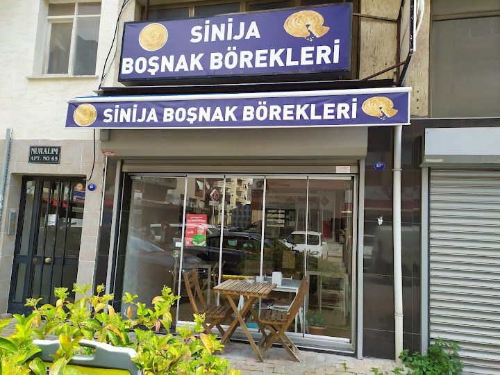 Sinija Boşnak Börekleri