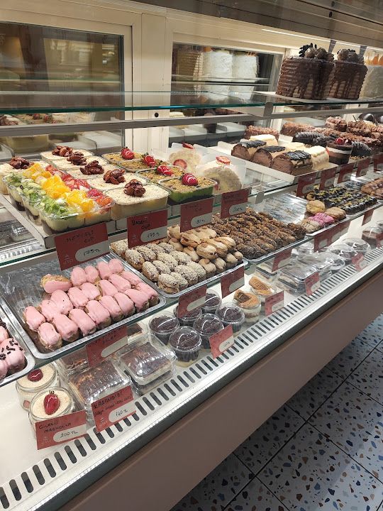 Sreka patisserie