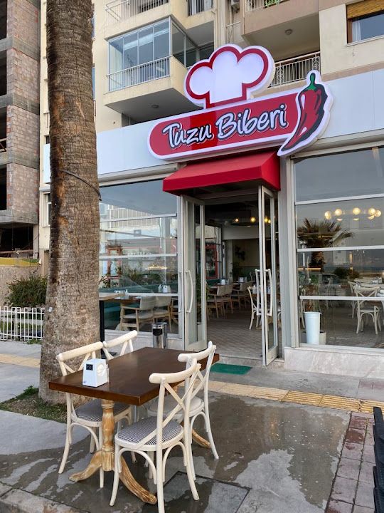 Tuzu Biberi Karşıyaka