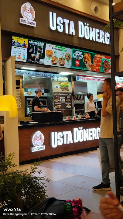 Usta Dönerci - Hilltown Karşıyaka Avm