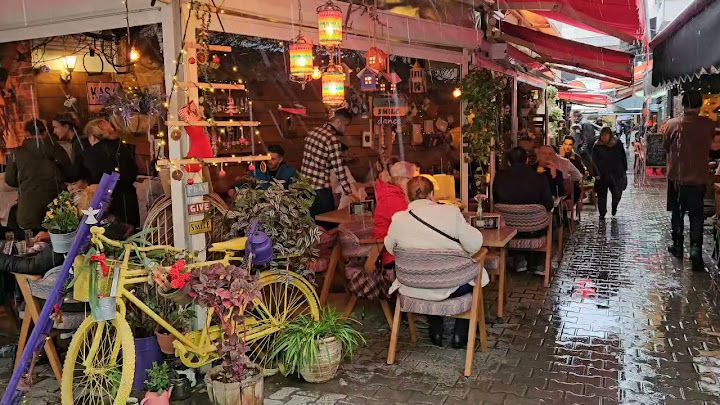 Yağmur Cafe