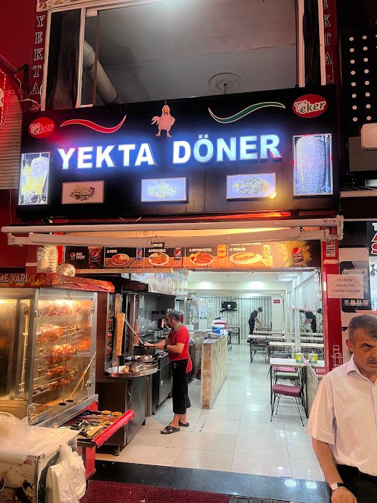 Yekta piliç evi