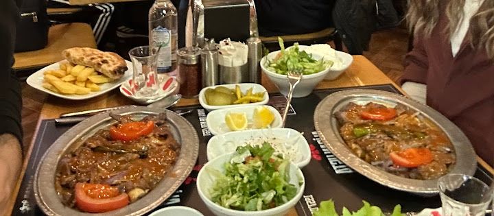 Alişan Usta Döner & Izgara