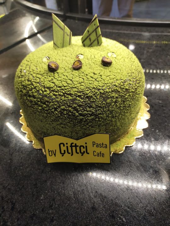By Çiftçi Pasta Cafe