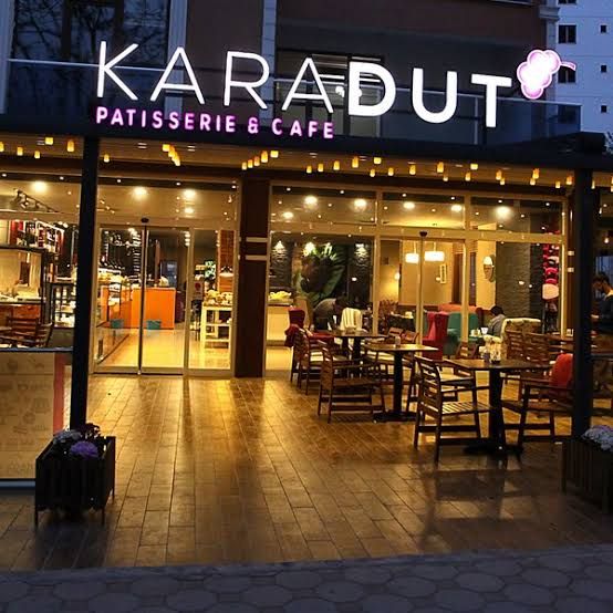 Karadut Patisserie & Shisha Lounge