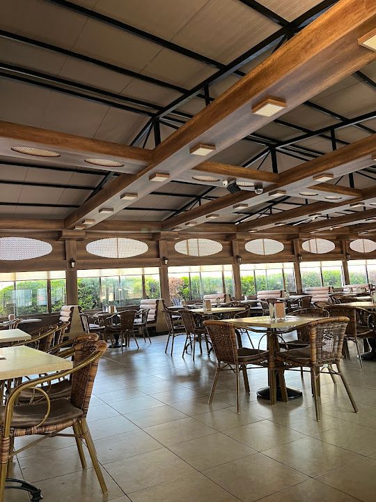 Kristal Cafe Restaurant