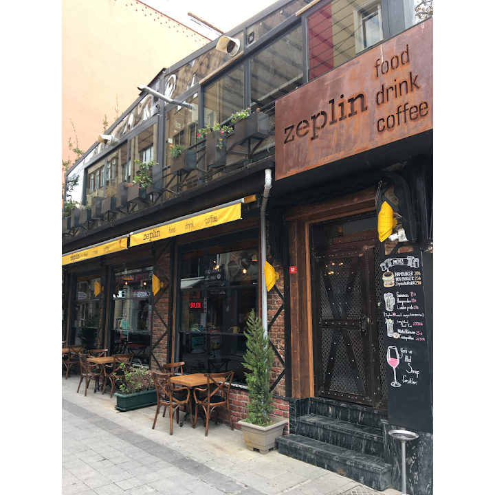 Zeplin Kartal Bistro-pub