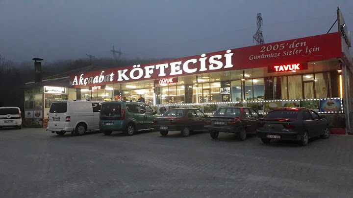 Öz Akçaabat Köfte Salonu
