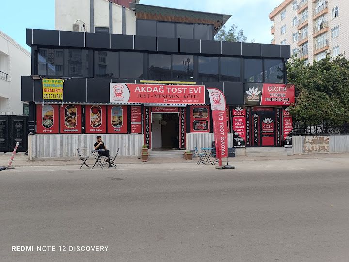 Akdağ tost evi