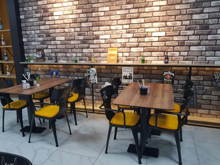 Cajun Corner (50 Metrelik Yol)