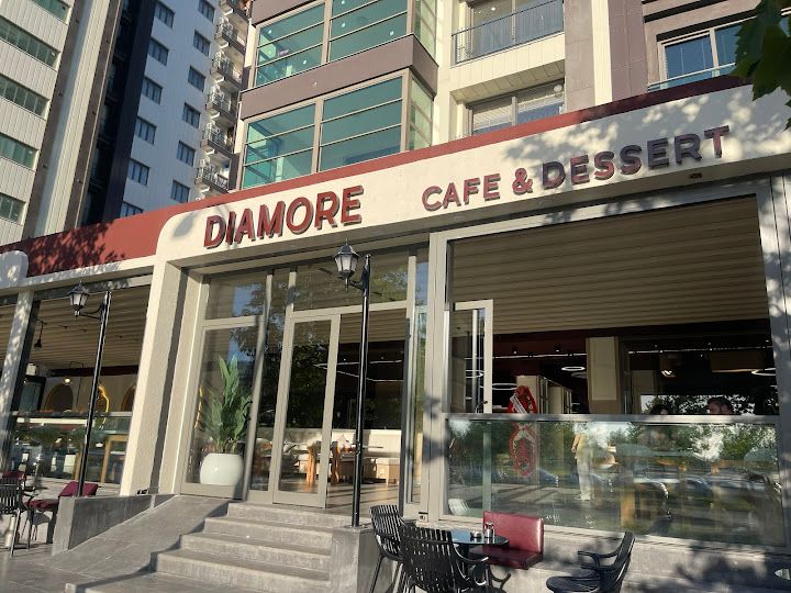 Diamore Coffee & Dessert