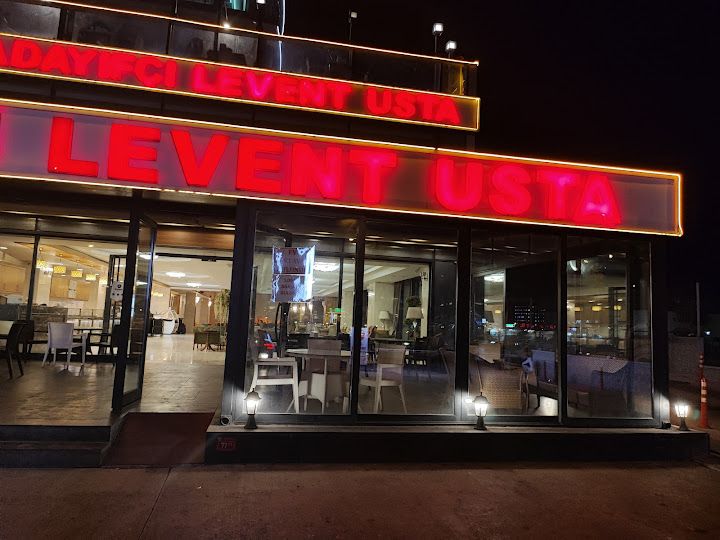 Levent Usta Kadayıf Künefe Salonu