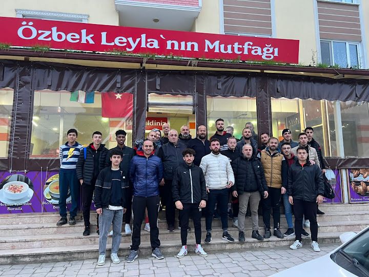Özbek Leyla'nın Mutfağı