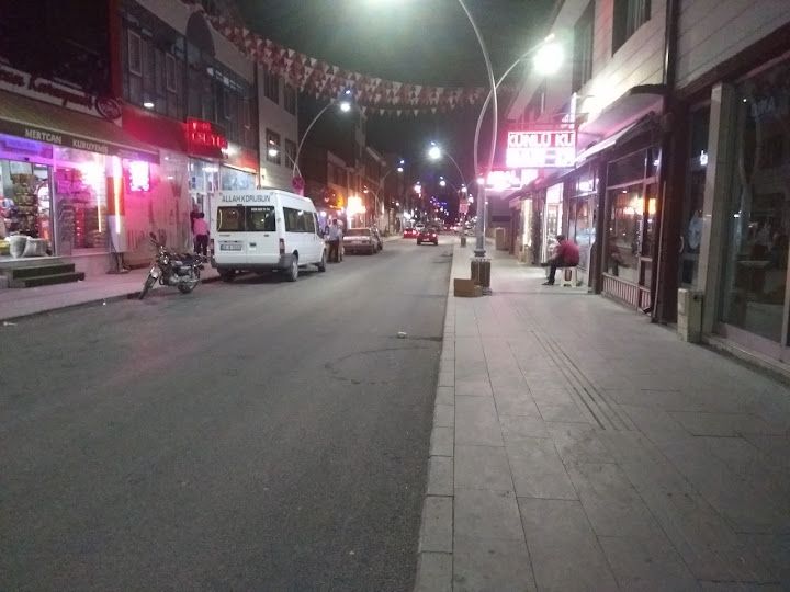 Havuzbaşı Çay Bahçesi