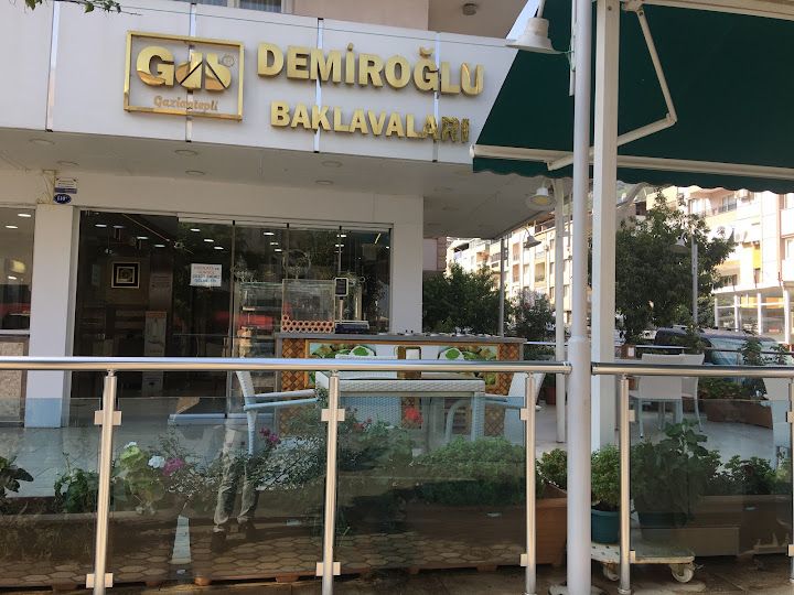 Demiroğlu Baklavaları Kemalpaşa