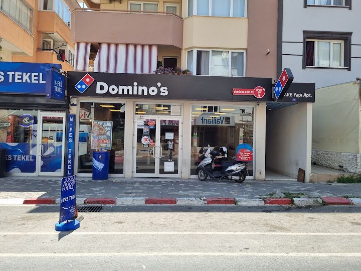 İzmir kemalpaşa domino's pizza