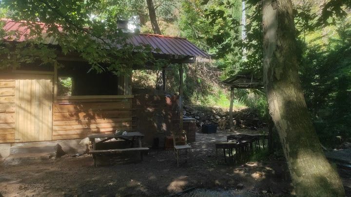 Çatak Demir Kardeşler Alabalık Restoran