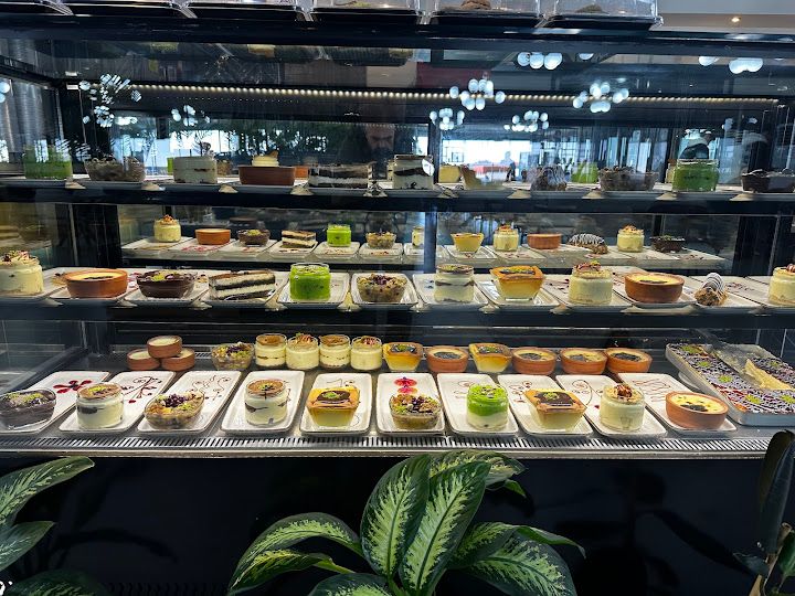Jorr Garden Cafe & Lounge
