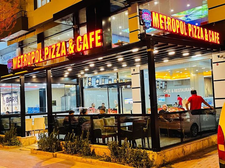 Metropol Pizza Cafe