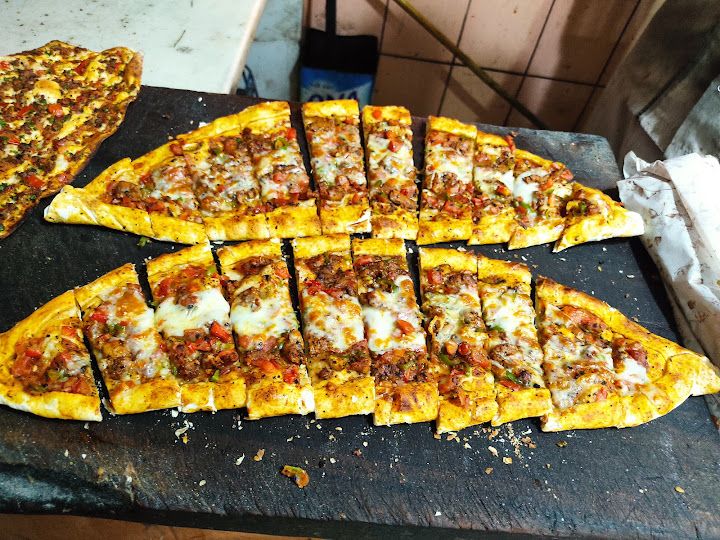Ora lezzet lahmacun ve pide Salonu