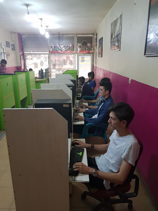 Yagmur Internet Cafe