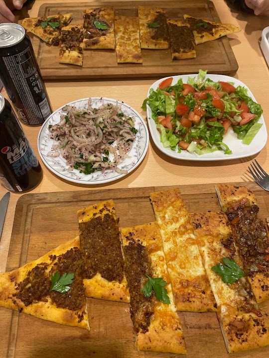 İnci Sofrası Lahmacun Pide Kebap Ve Yöresel Lezzetler