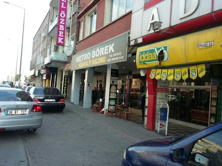 Metro Börek