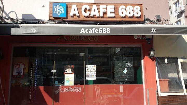 A Cafe Bar 688