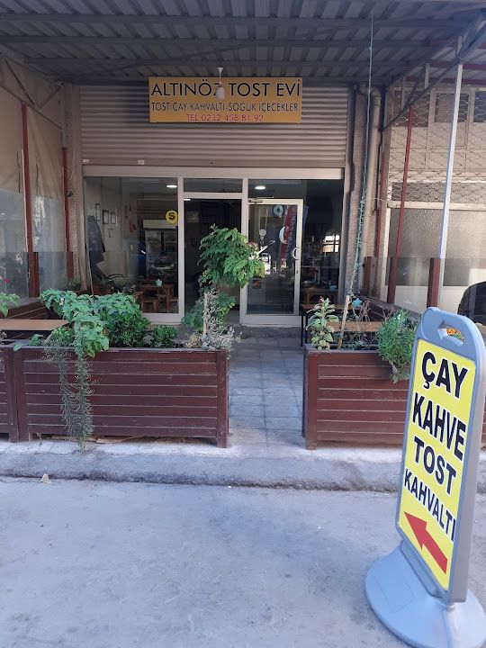 Altınöz Tost Evi