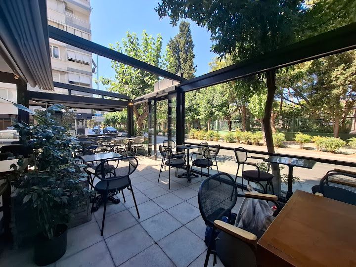 Aperta Coffee & Lunch